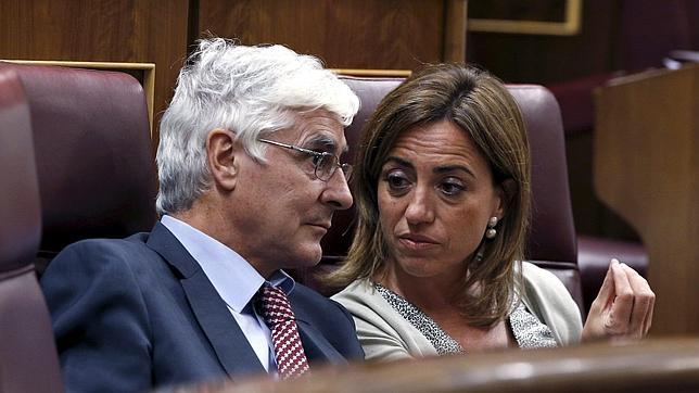 Carme Chacón se recupera de una operación en el talón de Aquiles