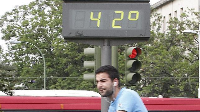 Alerta máxima de incendios forestales en Aragón por los rayos y el calor