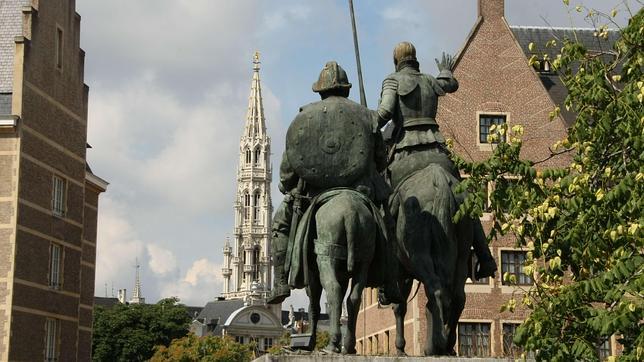 Plazas «de España», fuera de España