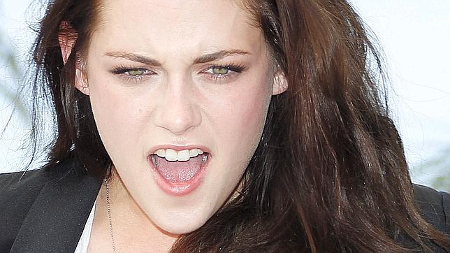 Kristen Stewart, nueva imagen de Balenciaga