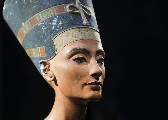 Nefertiti reinó como faraona antes que Tutankamón