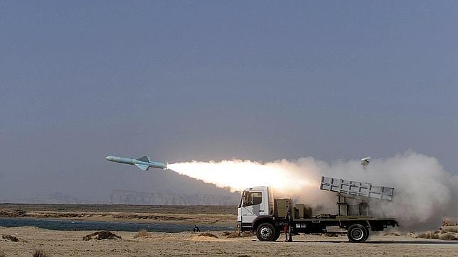 EE.UU. refuerza su presencia en el Golfo para evitar que Irán cierre el estrecho de Ormuz