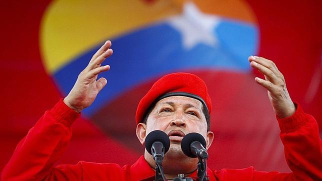 El sondeo de Consultores21 da un empate entre Chávez y Capriles