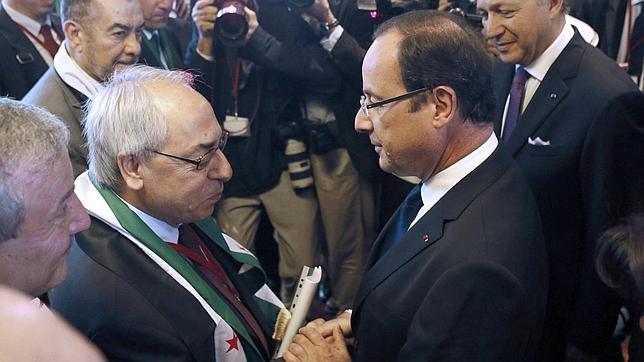 La oposición siria exige una zona de exclusión aérea y corredores humanitarios