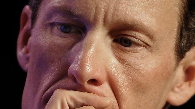 Tribunal federal rechaza la demanda de Armstrong contra agencia antidopaje