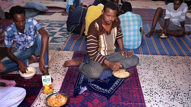 La revolución no cambia el maltrato a los inmigrantes en Libia