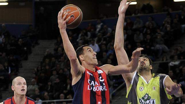 Prigioni, 35 años, da el paso hacia la NBA