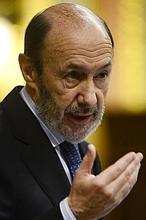 La oposición dice «no» a los recortes