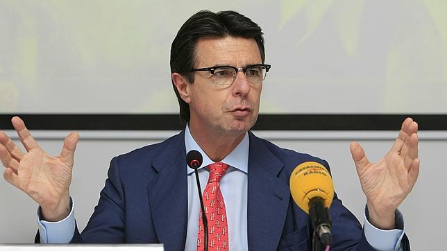 Soria anuncia un impuesto a todas las fuentes de generación «progresivo»