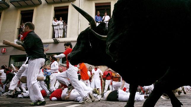 Los toros de Victoriano del Río protagonizan el encierro más rápido de los Sanfermines 2012