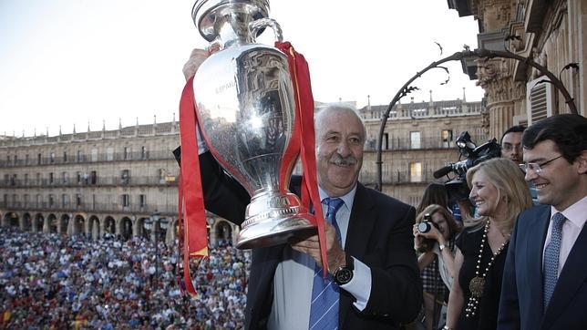 Salamanca se rinde ante Del Bosque
