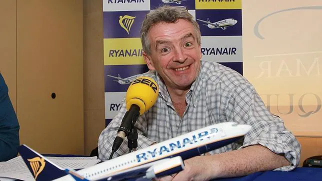Ryanair aventaja en cinco millones de pasajeros a Iberia y British Airways