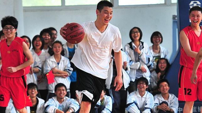 Jeremy Lin y el fenómeno «Linsanity» se mudan a Houston