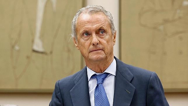 Morenés apoya que España venda material militar a Chávez, un «gran amigo»