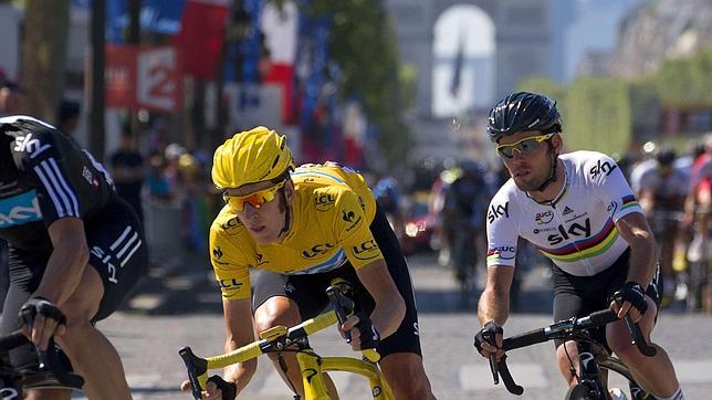 Wiggins inscribe a Gran Bretaña en el historial del Tour