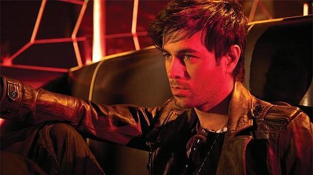 Enrique Iglesias no descarta grabar junto a Jennifer Lopez