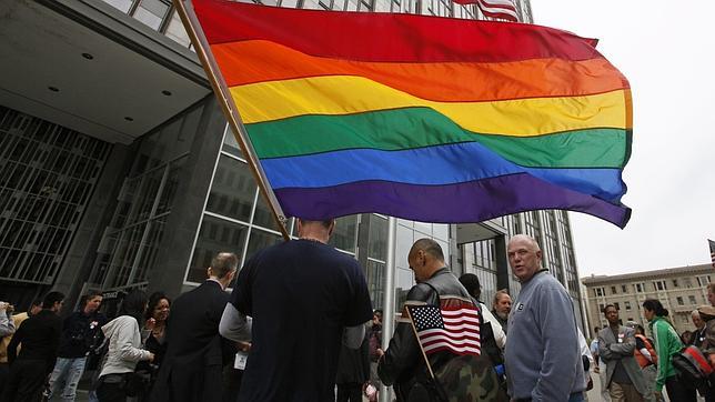 Washington niega el permiso de residencia a los cónyuges gays de cinco estadounidenses