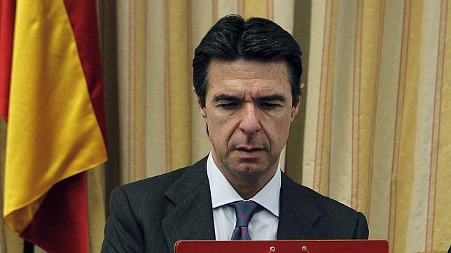 Las diferencias entre Hacienda e Industria retrasan, de nuevo, la reforma energética