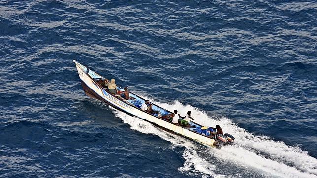 Detectan contactos para vender en España petróleo robado por piratas somalíes