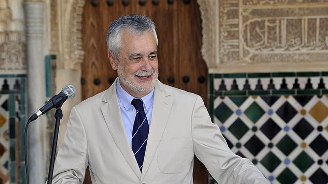 Rajoy se reúne hoy con Griñán en plena batalla por los ajustes del Gobierno