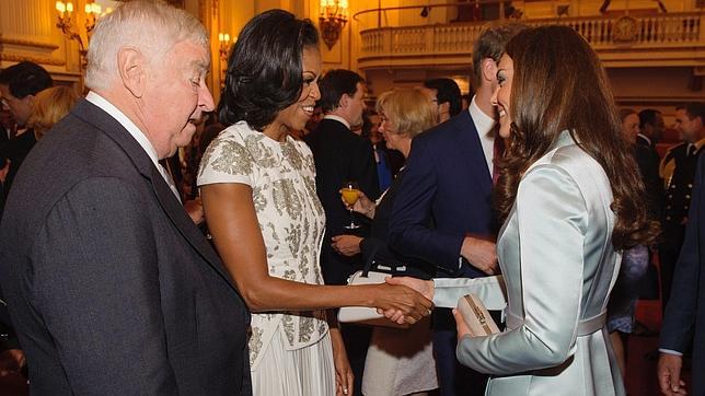 La chaqueta de 5.500 euros que Michelle Obama llevó al Buckingham