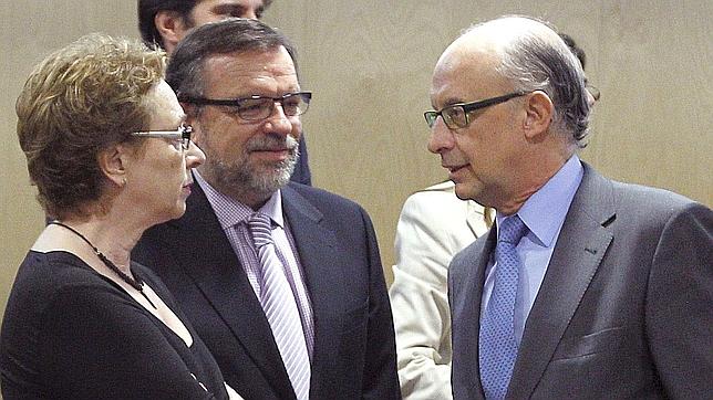 Andalucía y Cataluña plantan al Gobierno por el déficit