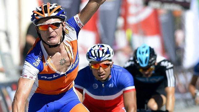 Matti Breschel vence al sprint en la tercera etapa de la Vuelta a Burgos