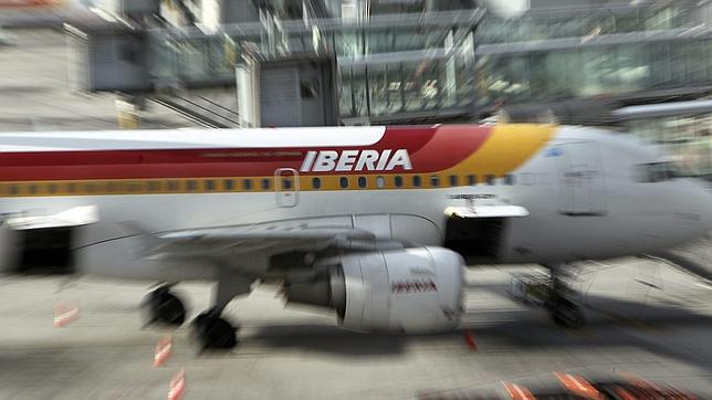 La reestructuración de Iberia incluirá «pérdida de empleos»