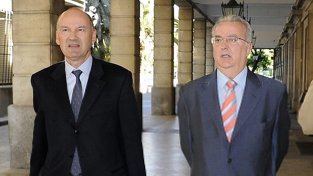 Sale de la cárcel el exconsejero andaluz encarcelado por los ERE falsos