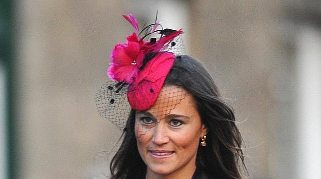 Pippa Middleton pasa de los crueles comentarios de Karl Lagerfeld
