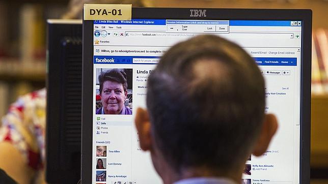 Facebook meterá publicidad en el muro de sus usuarios aun sin su consentimiento