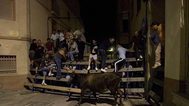 Los Mossos abren una investigación por la muerte de un hombre en un «correbou» en Deltebre