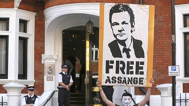 Assange: «Pido a Obama que ponga fin a esta caza de brujas»