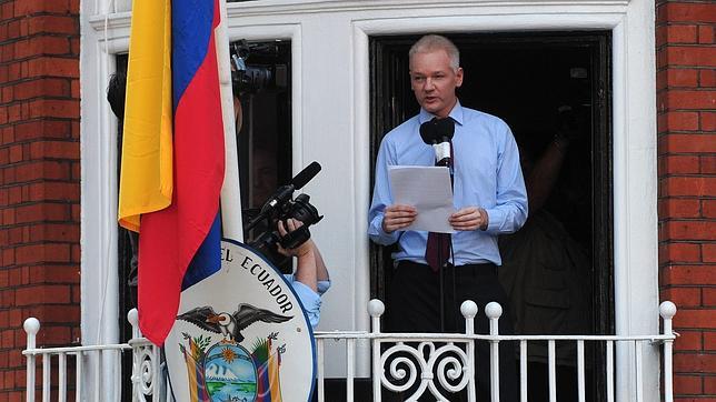 Unasur también respalda la postura de Ecuador y exige diálogo en el caso Assange