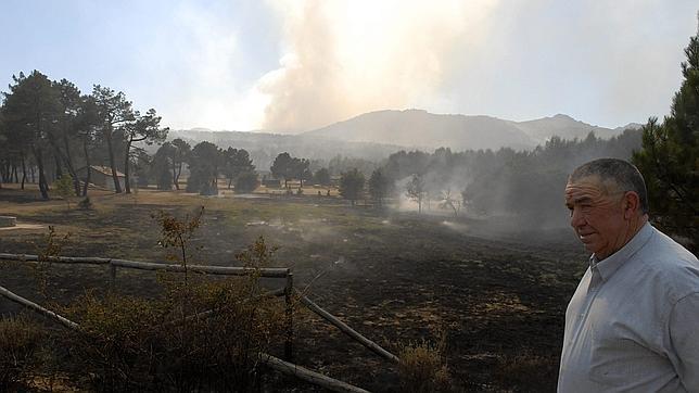 El incendio de Castrocontrigo arrasa cerca de 10.000 hectáreas