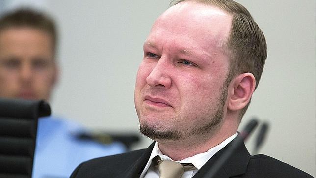 Breivik escribe en la cárcel su autobiografía