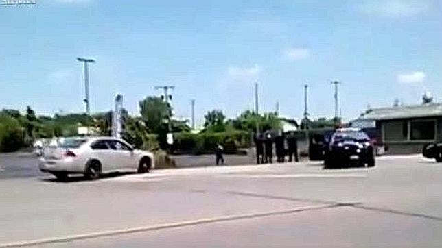 Un vagabundo recibe 46 disparos de la Policía de Michigan