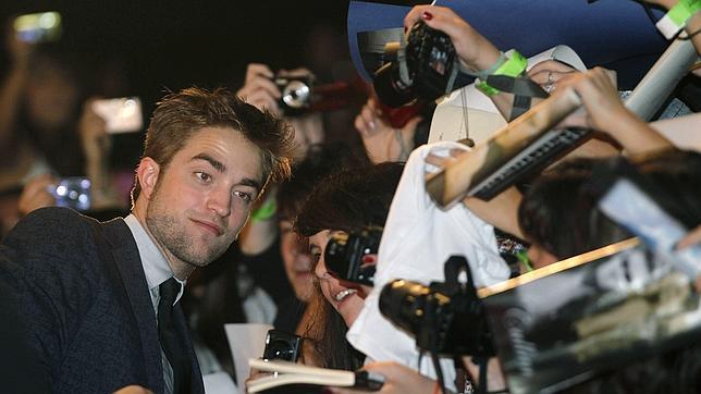 Robert Pattinson ha dejado la casa que compartía con Kristen Stewart: «Soy un &quot;sintecho&quot;»