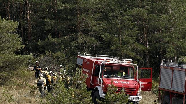 Tres bomberos heridos leves en un incendio en la localidad navarra de Sorauren