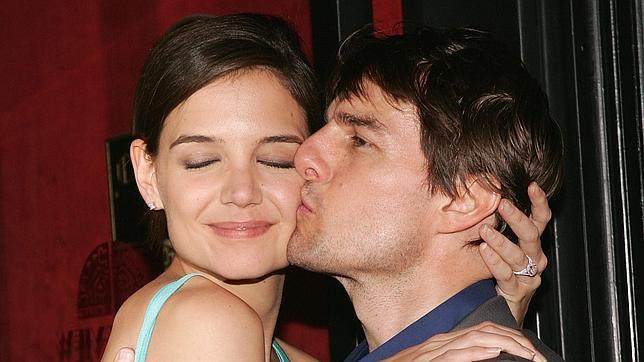 Tom Cruise pagará 27.000 euros al mes a Katie Holmes por la manutención de Suri