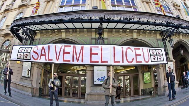 El director del Liceo confía en que la huelga convocada para octubre se anule
