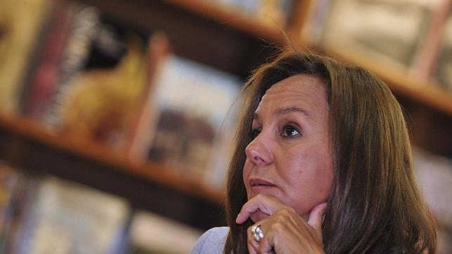María Dueñas vende cerca de 10.000 ejemplares de su nueva novela en dos días