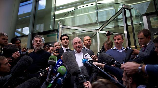 El oligarca ruso Berezovski pierde un juicio millonario contra Abramovich