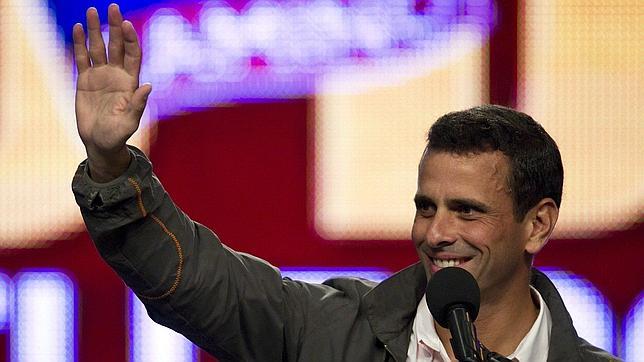 Capriles acusa al Gobierno de hacer una «guerra sucia» en su contra