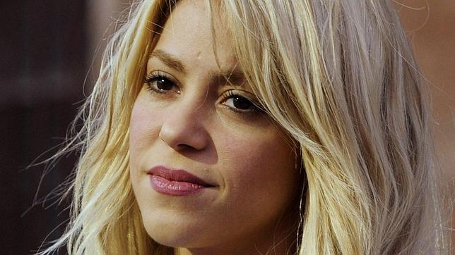 Los compromisos profesionales de Shakira la obligarán a enseñar tripita