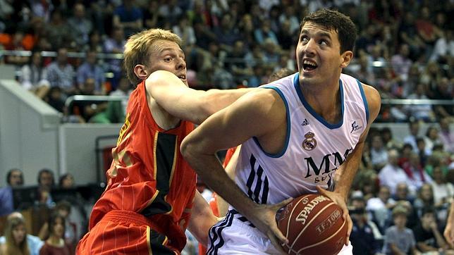 Mirotic está listo para reinar