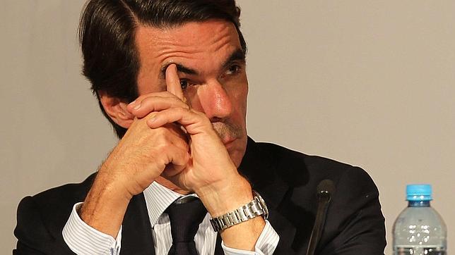 Aznar: «Para salir de la crisis Europa debe frenar la destrucción de sus clases medias»