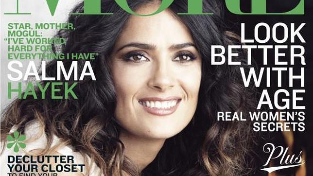 Salma Hayek reconoce que envía mensajes picantes a su marido