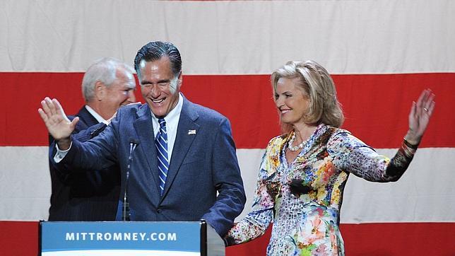 Anne Romney salta al ruedo en apoyo de su marido