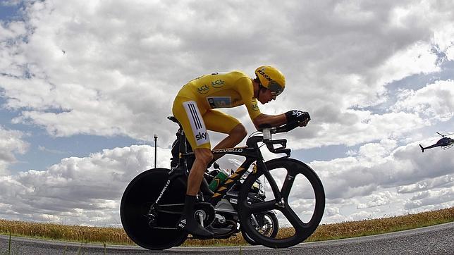El equipo de Wiggins le «invita» a olvidarse del Tour
